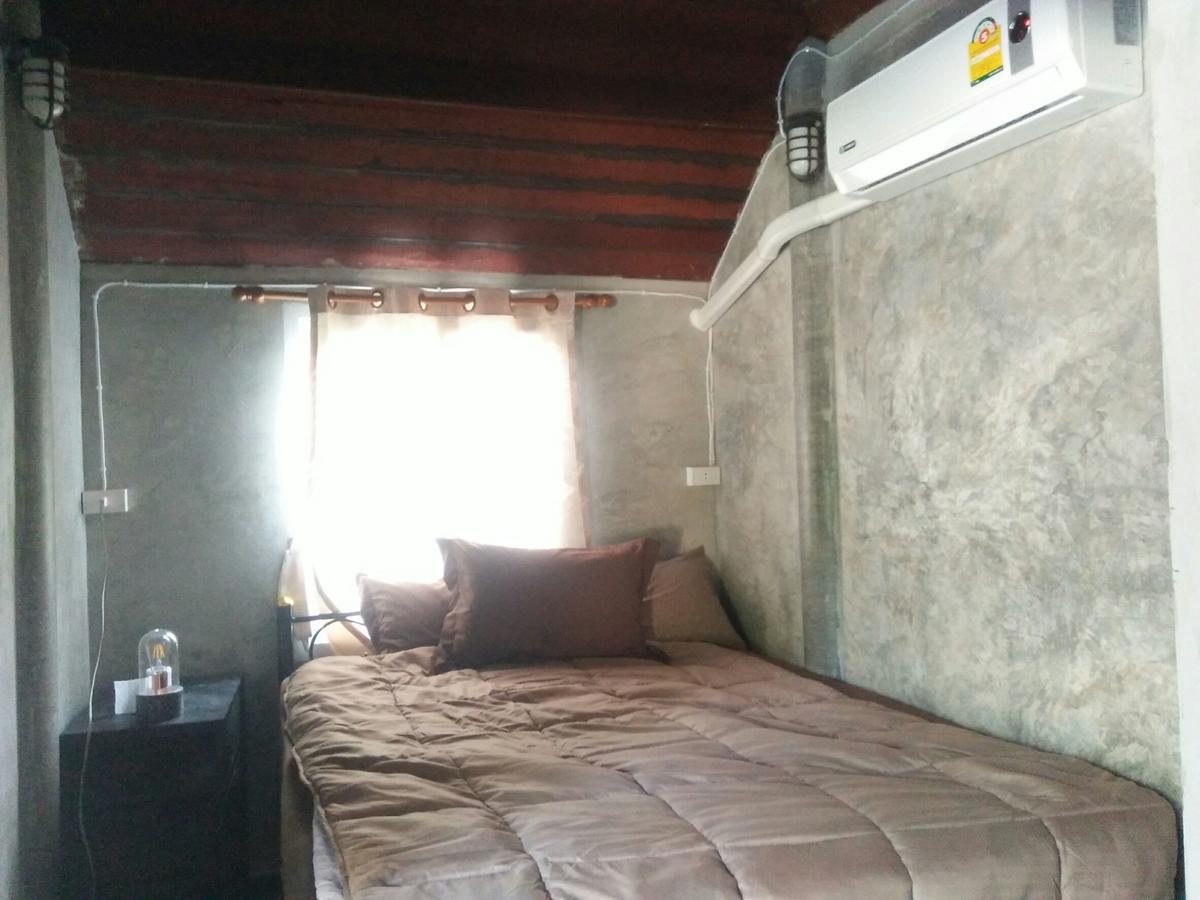 Solar Ville House Chiangmai チエンマイ エクステリア 写真
