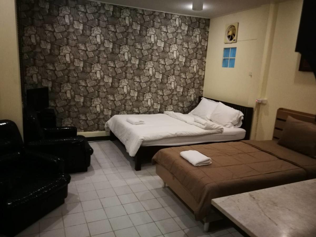 Solar Ville House Chiangmai チエンマイ エクステリア 写真