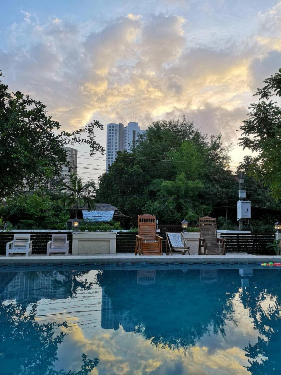 Solar Ville House Chiangmai チエンマイ エクステリア 写真