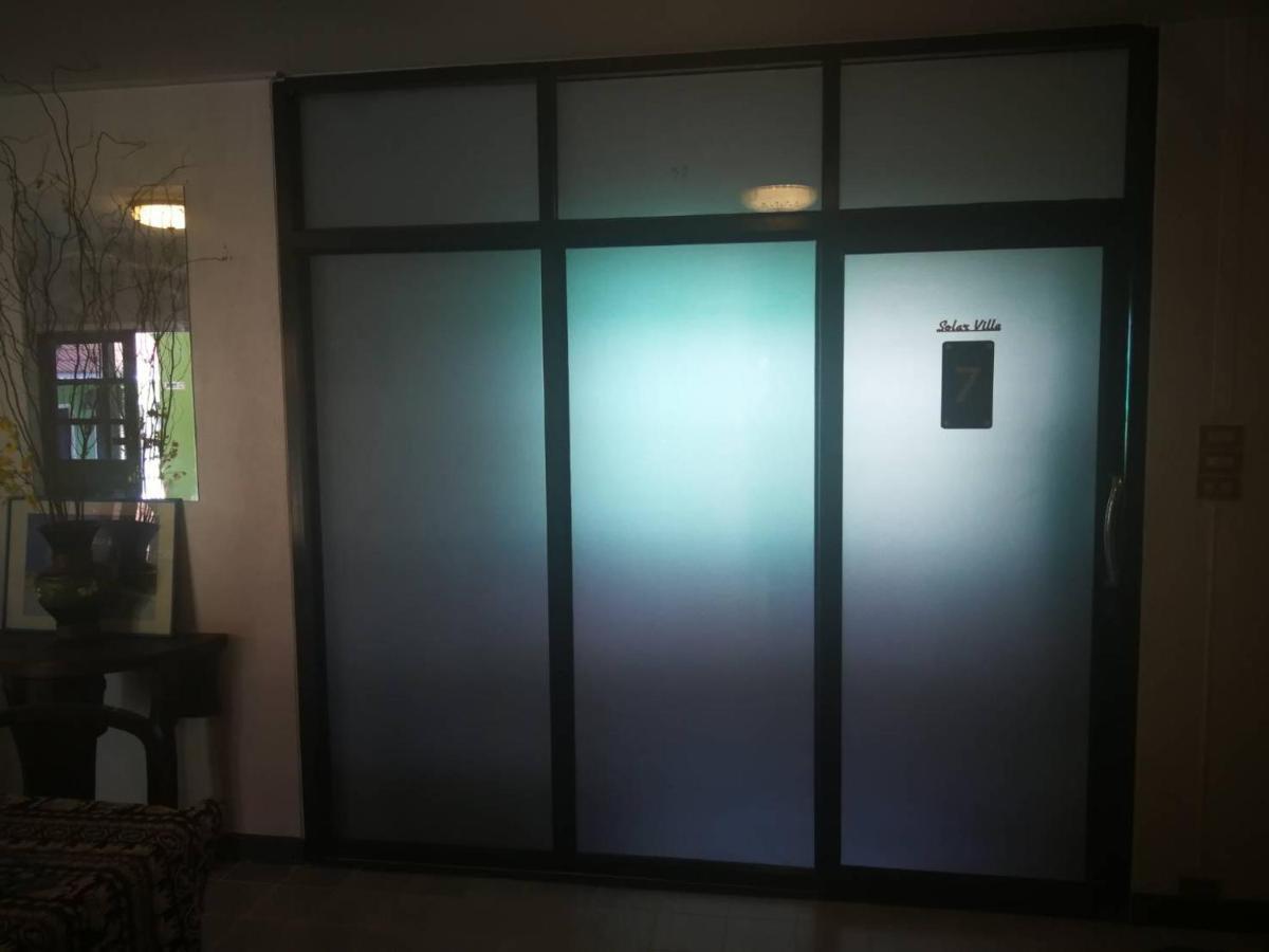 Solar Ville House Chiangmai チエンマイ 部屋 写真
